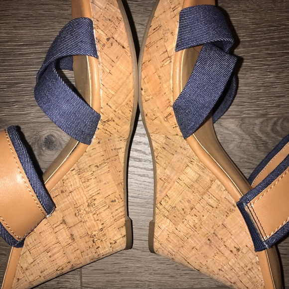 Tommy Hilfiger wedges - Picture 2 of 4